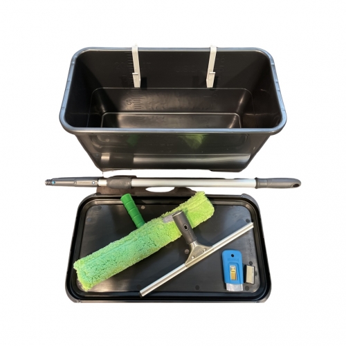 Basic window cleaning set